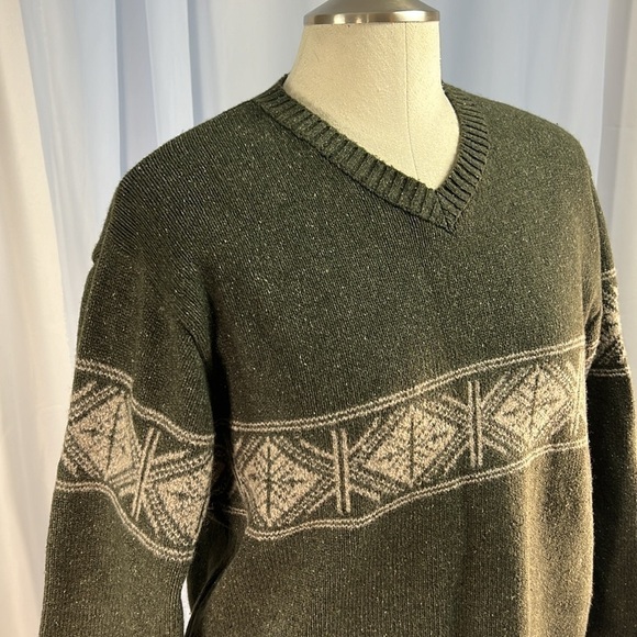 Eddie Bauer wool blend fair isle gray ivory long sleeve v-neck pullover men's M - Picture 2 of 7